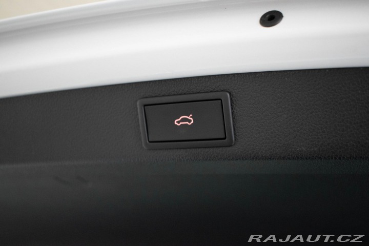 Škoda Superb 2.0 TDI REZERVACE 2024