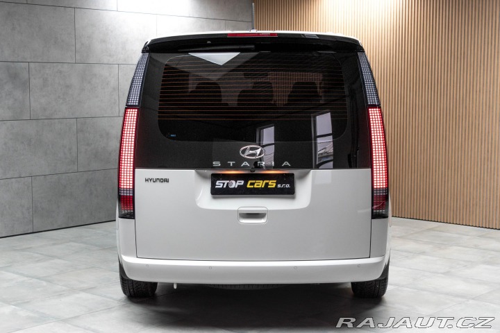 Hyundai Staria 2.2 CRDi*REZERVACE* 2023