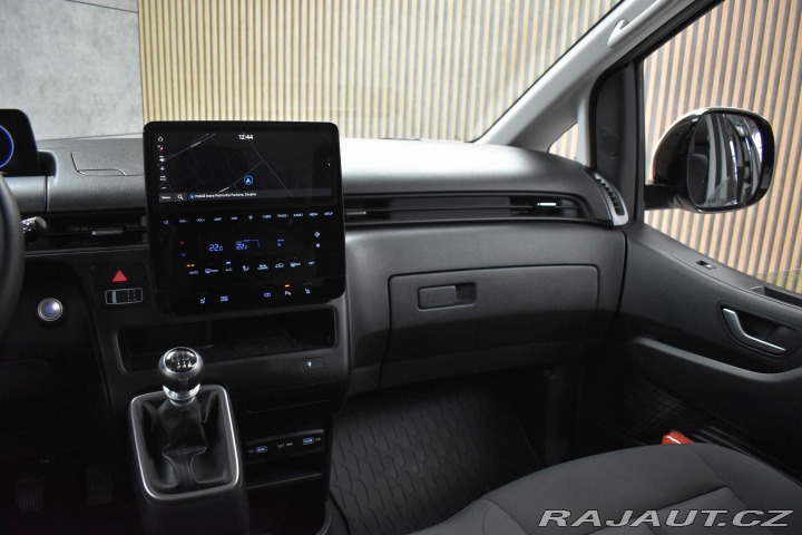 Hyundai Staria 2.2 CRDi*REZERVACE* 2023