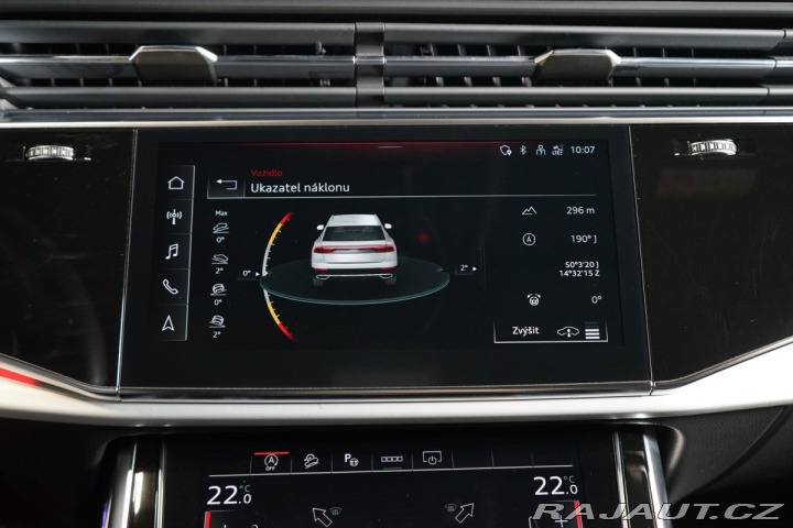 Audi Q8 50 TDI*MASÁŽ*NEZ.TOP*PANO 2022