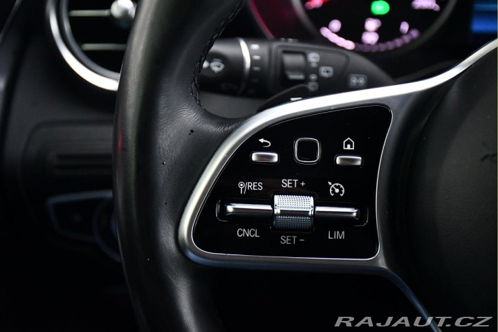 Mercedes-Benz GLC 300e 4MATIC AMG TAŽNÉ 1M 2022