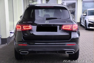 Mercedes-Benz GLC 300e 4MATIC AMG TAŽNÉ 1M 2022