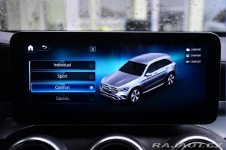 Mercedes-Benz GLC 300e 4MATIC AMG TAŽNÉ 1M 2022