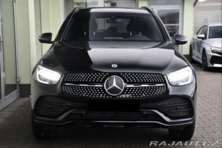 Mercedes-Benz GLC 300e 4MATIC AMG TAŽNÉ 1M 2022