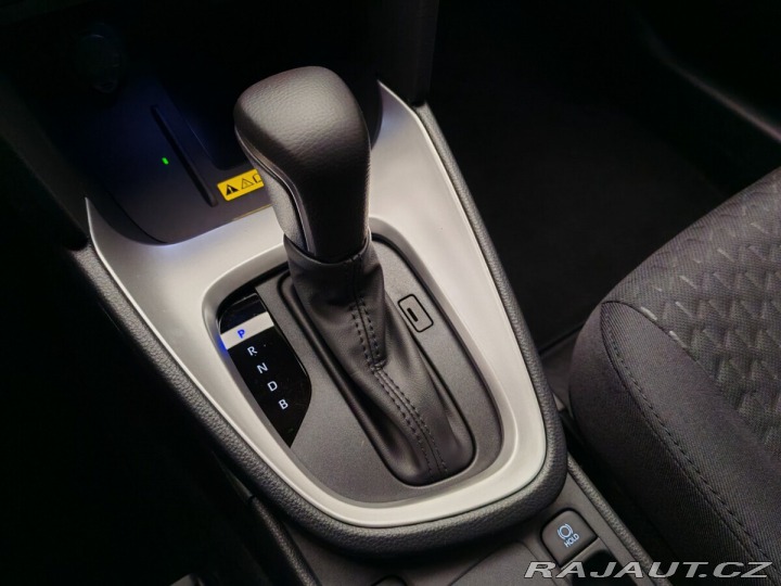 Toyota Yaris Cross 1,5 AT Hybrid Comfort 2024