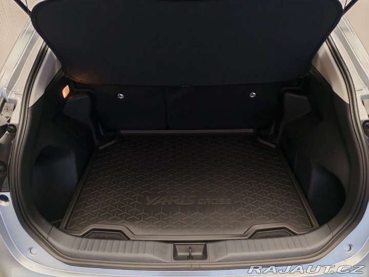 Toyota Yaris Cross 1,5 AT Hybrid Comfort 2024
