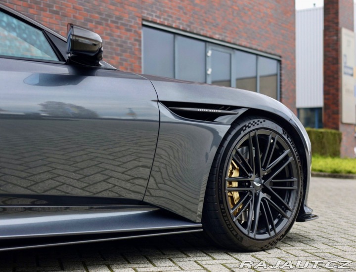 Aston Martin DB12 4.0 V8 Volante | Xenon š 2025
