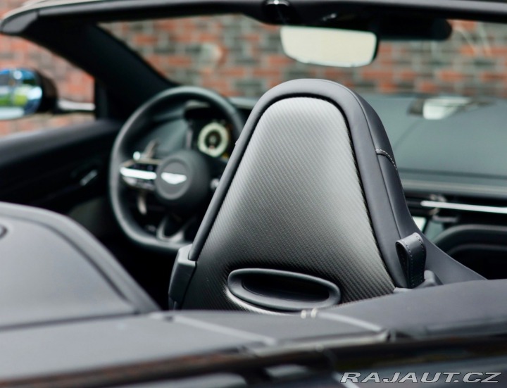 Aston Martin DB12 4.0 V8 Volante | Xenon š 2025