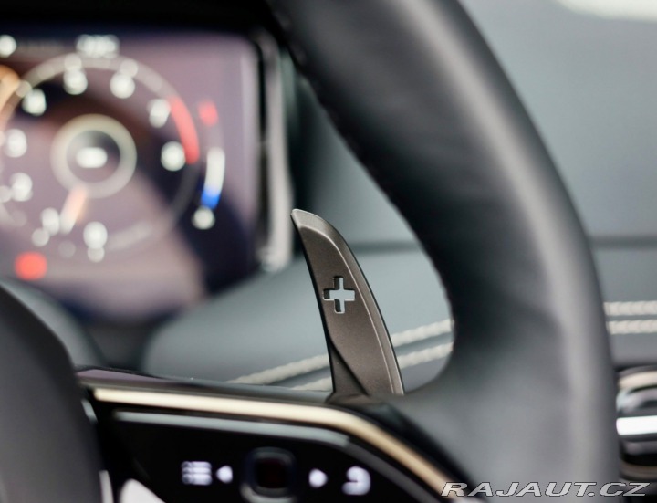 Aston Martin DB12 4.0 V8 Volante | Xenon š 2025