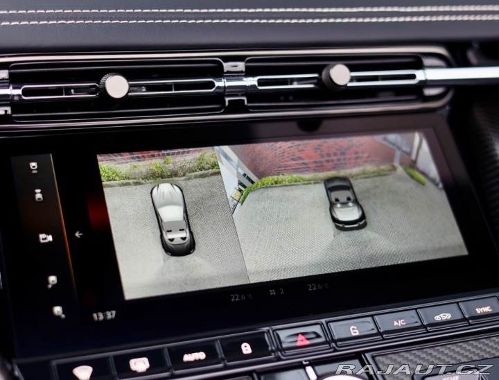 Aston Martin DB12 4.0 V8 Volante | Xenon š 2025