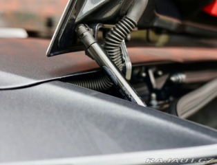 Aston Martin DB12 4.0 V8 Volante | Xenon š 2025