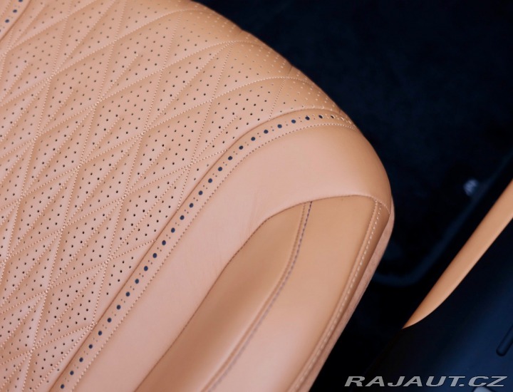 Aston Martin DB12 4.0 V8 Volante | Green m 2024