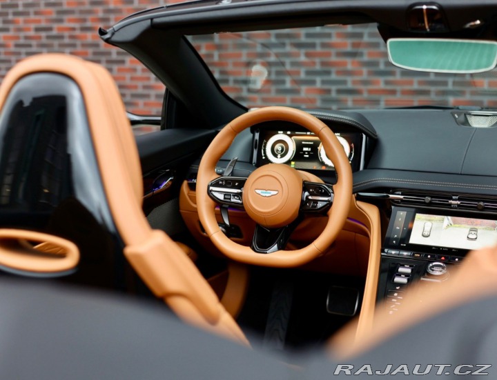 Aston Martin DB12 4.0 V8 Volante | Green m 2024