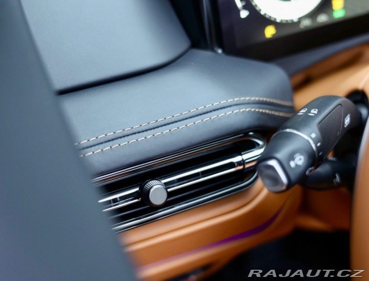 Aston Martin DB12 4.0 V8 Volante | Green m 2024