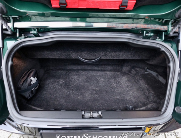 Aston Martin DB12 4.0 V8 Volante | Green m 2024