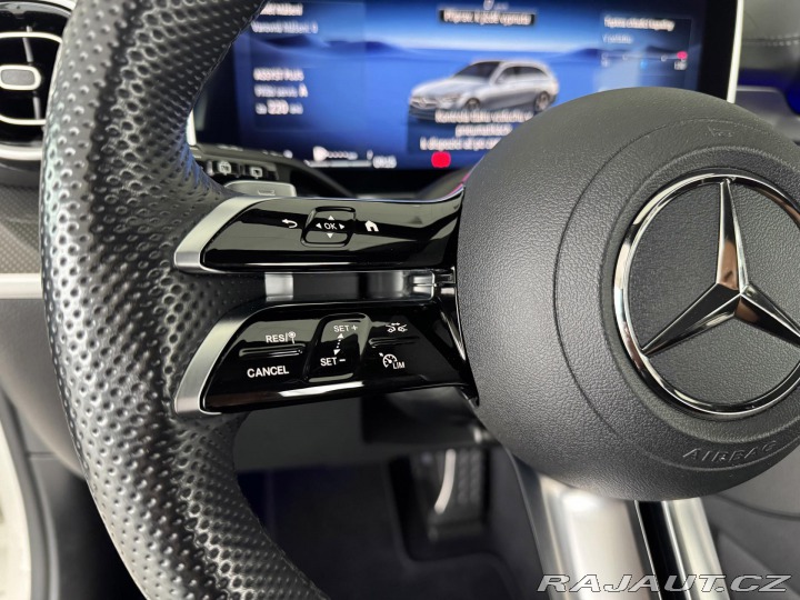 Mercedes-Benz C 300e AMG 230kW*REZERVACE! 2022