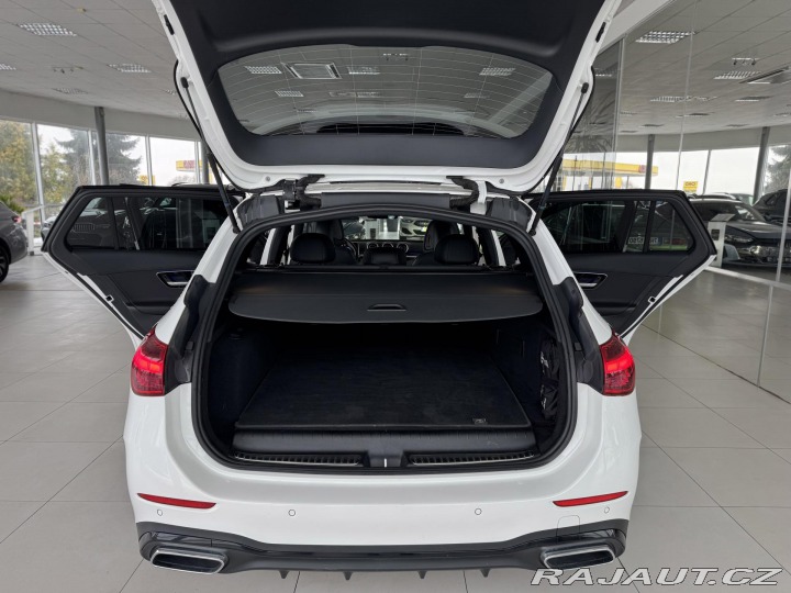 Mercedes-Benz C 300e AMG 230kW*REZERVACE! 2022