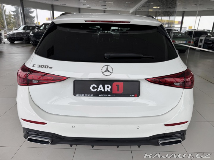 Mercedes-Benz C 300e AMG 230kW*REZERVACE! 2022