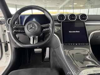 Mercedes-Benz C 300e AMG 230kW*Nez.Topení 2022