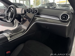 Mercedes-Benz C 300e AMG 230kW*Nez.Topení 2022