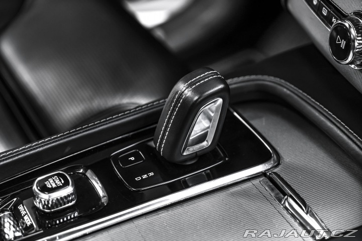 Volvo XC90 HUD/R-DESIGN/360/H&K/ 2020