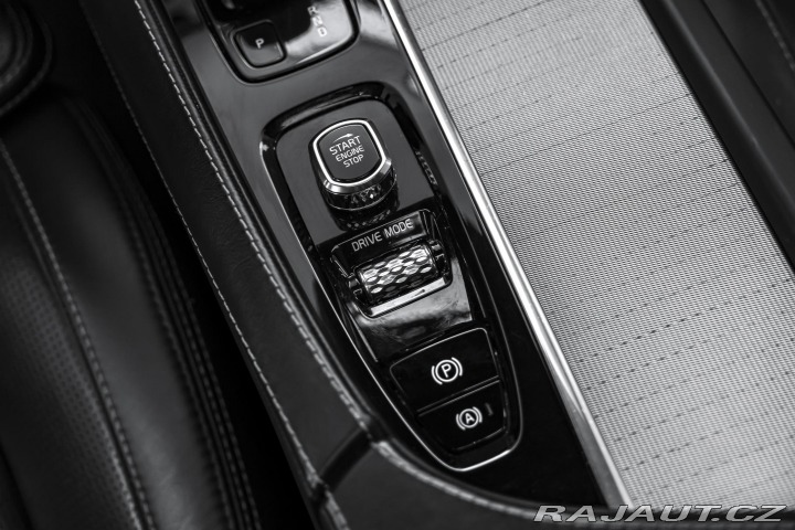 Volvo XC90 HUD/R-DESIGN/360/H&K/ 2020