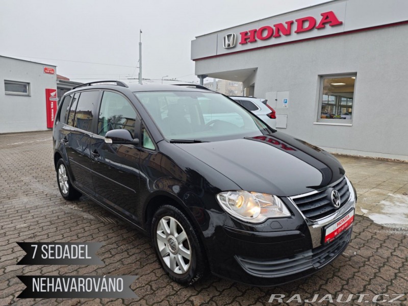 Volkswagen Touran 1.6 United Digiklima 7 mí