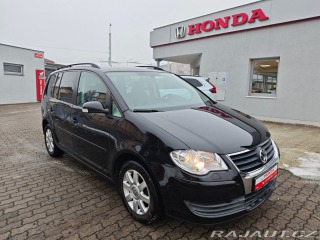 Volkswagen Touran 1.6 United Digiklima 7 mí
