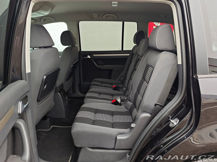 Volkswagen Touran 1.6 United Digiklima 7 mí 2008