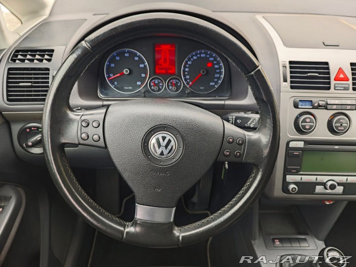 Volkswagen Touran 1.6 United Digiklima 7 mí 2008