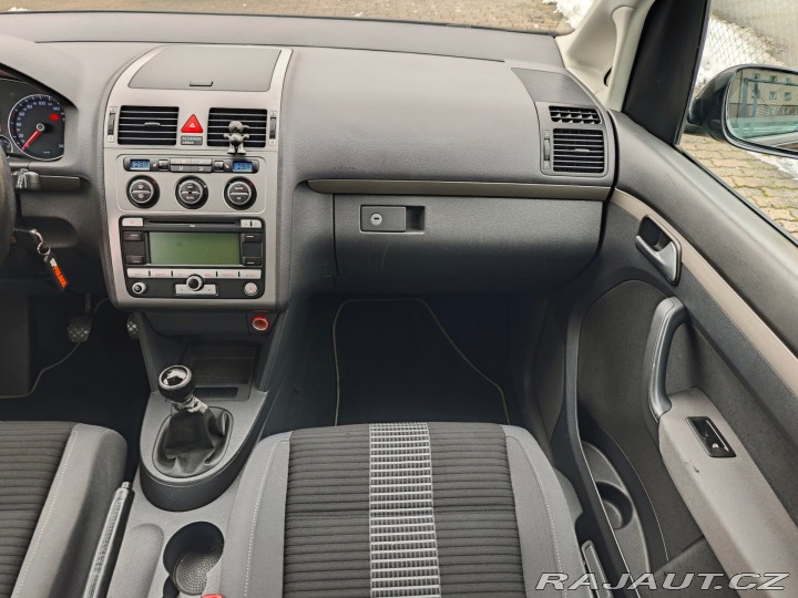 Volkswagen Touran 1.6 United Digiklima 7 mí 2008