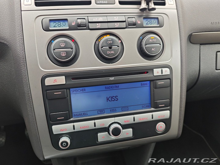 Volkswagen Touran 1.6 United Digiklima 7 mí 2008