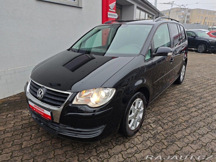 Volkswagen Touran 1.6 United Digiklima 7 mí 2008