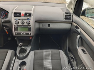 Volkswagen Touran 1.6 United Digiklima 7 mí 2008