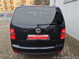 Volkswagen Touran 1.6 United Digiklima 7 mí 2008