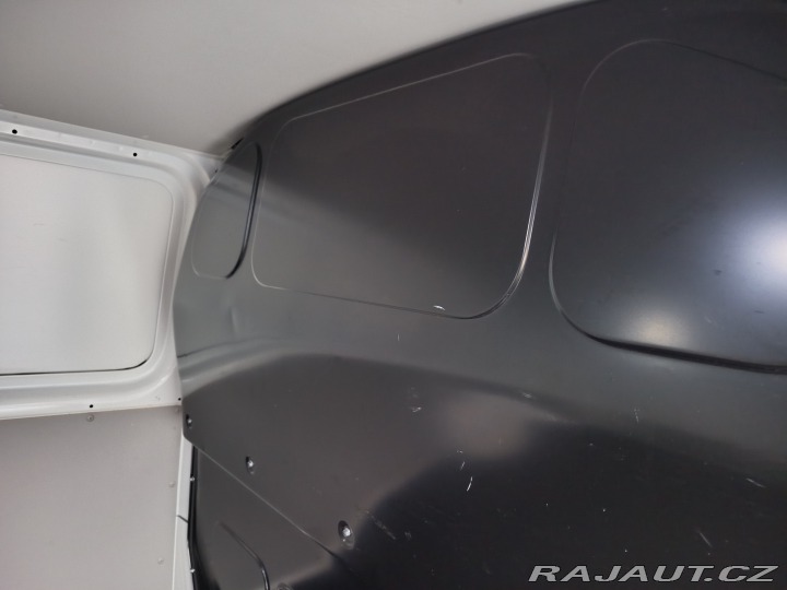 Volkswagen Transporter 2,0TDI 3-mistný ČR DPH 2018