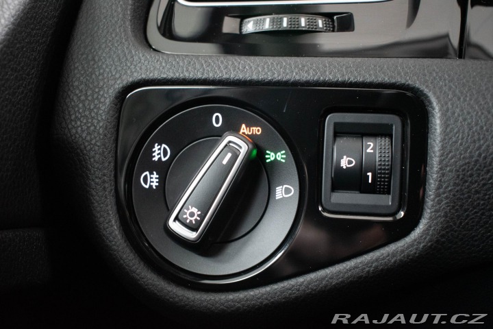 Volkswagen Golf 1.6 TDI*77kW*CUP*DSG*VÝHŘ 2015