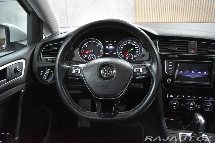 Volkswagen Golf 1.6 TDI*77kW*CUP*DSG*VÝHŘ 2015