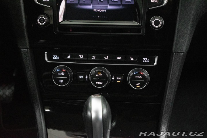 Volkswagen Golf 1.6 TDI*77kW*CUP*DSG*VÝHŘ 2015