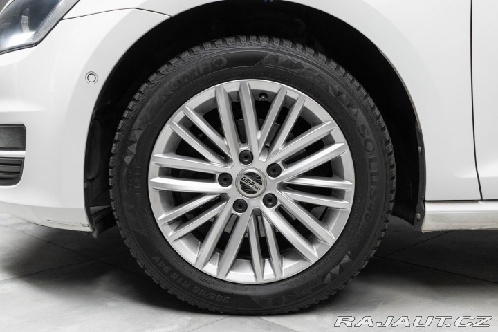 Volkswagen Golf 1.6 TDI*77kW*CUP*DSG*VÝHŘ 2015