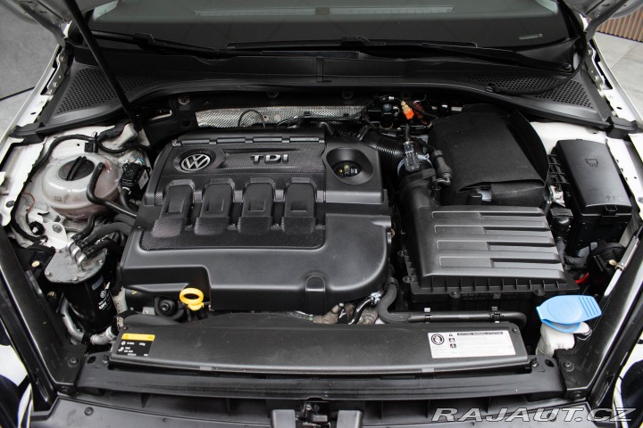 Volkswagen Golf 1.6 TDI*77kW*CUP*DSG*VÝHŘ 2015