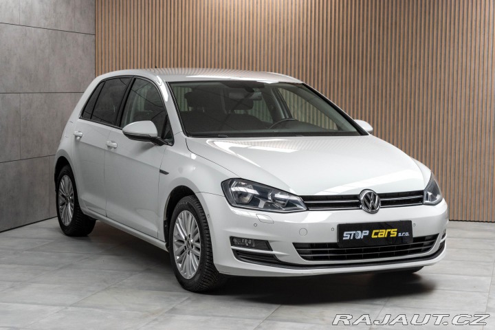 Volkswagen Golf 1.6 TDI*77kW*CUP*DSG*VÝHŘ 2015