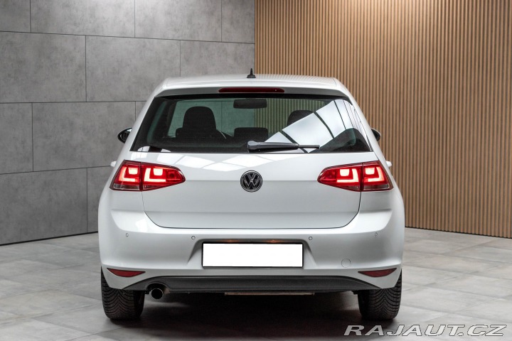 Volkswagen Golf 1.6 TDI*77kW*CUP*DSG*VÝHŘ 2015