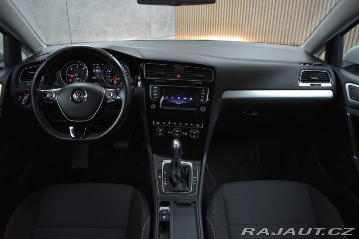 Volkswagen Golf 1.6 TDI*77kW*CUP*DSG*VÝHŘ 2015
