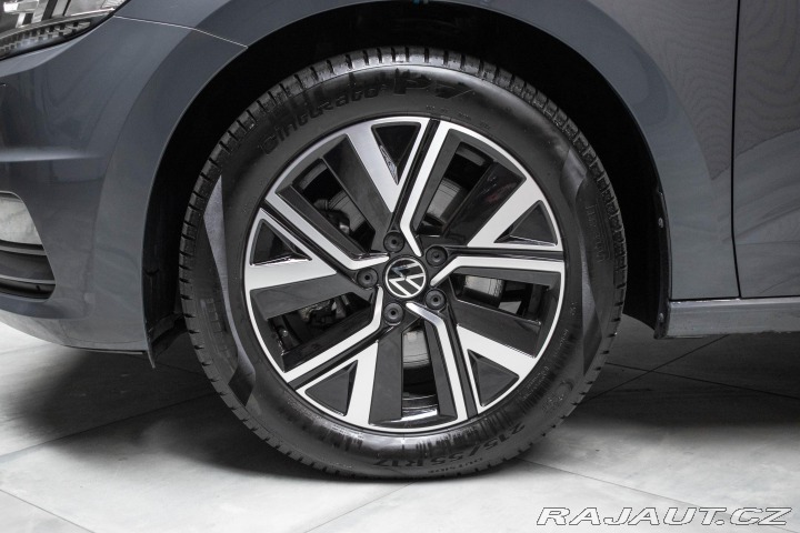 Volkswagen Touran 1.5 TSI REZERVACE 2024