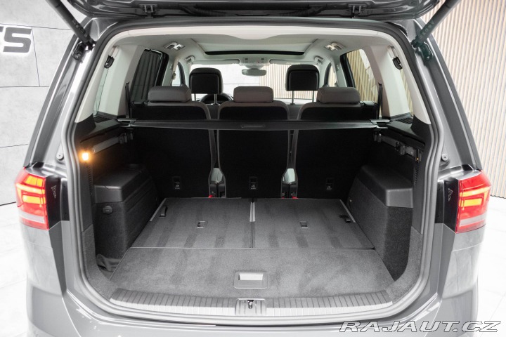 Volkswagen Touran 1.5 TSI REZERVACE 2024