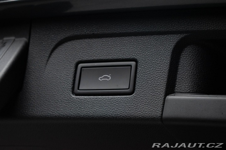 Volkswagen Touran 1.5 TSI REZERVACE 2024