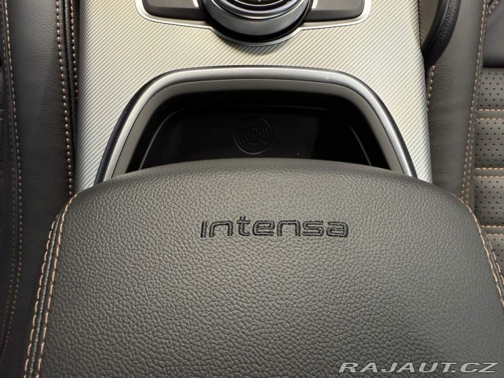 Alfa Romeo Giulia 2.0 Turbo 280k AT8 AWD  I 2025