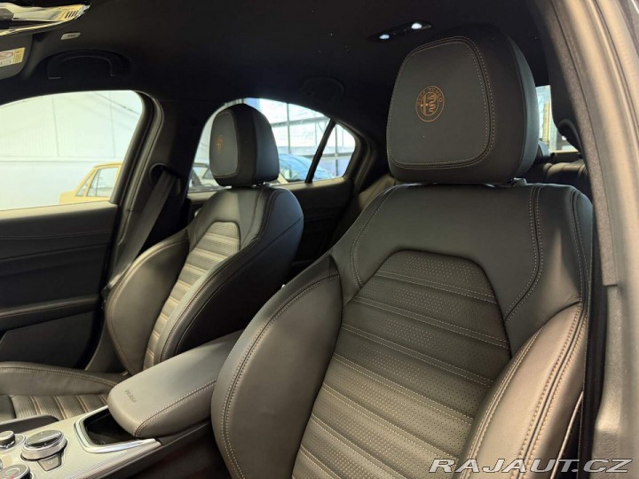 Alfa Romeo Giulia 2.0 Turbo 280k AT8 AWD I 2025