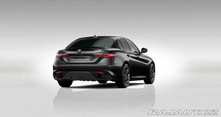 Alfa Romeo Giulia 2.0 Turbo 280k AT8 AWD  I 2025